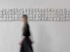 Alicja Patanowska oddała serce glinie. „Traktuje się ją jako hiperobiekt, który jest ponad granicami”