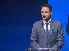 Trzaskowski dostanie podwyżkę. Warszawscy radni zdecydowali