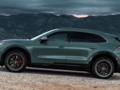 Te SUV-y mają ponad 1000 KM. Zaskoczy cię, jak mało mogą kosztować