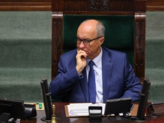 Czarzasty zapowiada ofensywę antyalkoholową: Sejm zajmie się zakazami