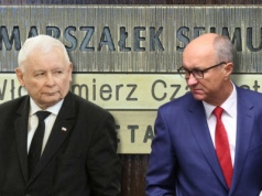 Antykomunistyczny kabaret PiS