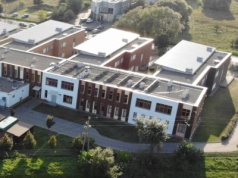 W szkole na Białołęce zrobiło się niebezpiecznie przez znalezisko. Lekcje odwołane