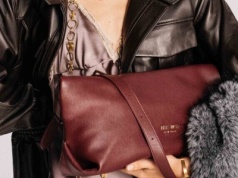 Ponadczasowe i hitowe kolory torebek damskich