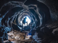 Znaleźli w jaskini dziwną postać bez twarzy. Liczy ok. 8 tys. lat
