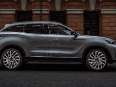 Chiński konkurent Skody Kodiaq po cichu staniał. Za 136 tys. zł daje panoramę, masaż i wentylowane fotele