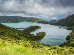 Ryanair ma dość. Kasuje wszystkie loty na "europejskie Hawaje". "Jesteśmy rozczarowani"