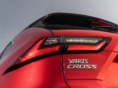 Oto nowa hybrydowa Toyota Yaris Cross. Przedsprzedaż już ruszyła. Ale w Polsce jej nie kupisz