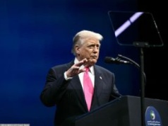 Media o Trumpie: Wzoruje się na porozumieniu ws. Strefy Gazy