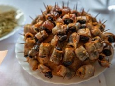 Na andrzejki robię błyskawiczną przekąskę. 5 minut zwijania i resztę zrobi piekarnik