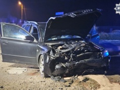 Kalety: Pijany 24-latek rozbił nieswoje auto. Miał 2,5 promila i sądowy zakaz prowadzenia