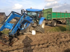 Zderzenie ciągników rolniczych pod Poddębicami. Jak do tego doszło?