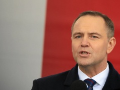 Realizacja obietnic idzie Nawrockiemu topornie. Ale on ma czas