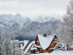 Bardzo trudne warunki w Tatrach. Obowiązuje drugi stopień zagrożenia lawinowego