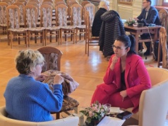 Osobiście i telefonicznie – notariusze bezpłatnie doradzają w Tarnowie