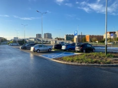 Kolejna dewastacja na parkingu Park&Ride. Uszkodzone szlabany przy ul. Pachońskiego