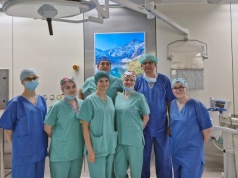 Od dziecka dla dorosłego. Spektakularna transplantacja nerek w UCK WUM