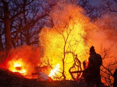 Absolutnie unikalne miejsc stanęło w ogniu. Poproszą o pomoc nawet Rosję