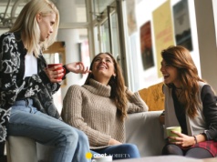 Psychologiczne triki, które mogą odmienić twoje relacje z ludźmi