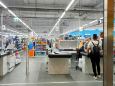 Sklepy otwarte przez trzy niedziele w miesiącu. Czy 23 listopada to niedziela handlowa?