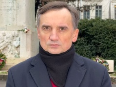 Ziobro zjawił się na antenie TV Republika. Prosto z Budapesztu uderzył w Donalda Tuska