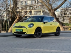 Test: MINI Cooper SE – z Warszawy do Łodzi i z powrotem na jednym ładowaniu?