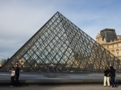 Spektakularna kradzież w Luwrze. Powstaje dokument o "skoku stulecia"