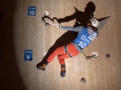 Pierwszy Lodowy Puchar Kontynentalny. W Bernie zwyciężają Marianne van der Steen i Louna Ladevant