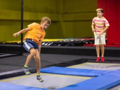 Dla dzieci to świetna zabawa, ale może skończyć się na SOR-ze. "Urazy wielowiązadłowe"