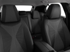 Ekskluzywny kompakt z rabatem 21 800 zł. Teraz kosztuje tyle, co Peugeot 308