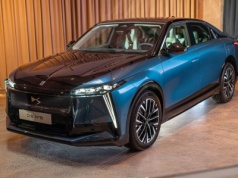 Jak Francuzi oceniają luksusowego DS N°8 marki DS Automobiles?