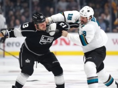 Bójki w hokeju są częścią gry. Ekspert tłumaczy, dlaczego