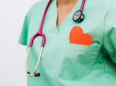 Philips prezentuje DeviceGuide: AI wspiera naprawę zastawki mitralnej