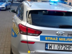 Tajemnicze pudełko w centrum Warszawy. Na miejsce zostały wezwane służby