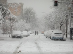 Ulewy i potężne śnieżyce w USA. Podróżni muszą przygotować się na utrudnienia