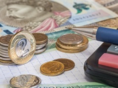 Kredytobiorcy idą z bankami do sądów. "Efekt nasilonej kampanii marketingowej"