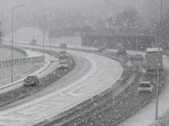 Pogoda daje się we znaki. Paraliż na A4 i braki prądu na Podkarpaciu
