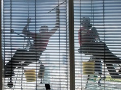 Niemiła niespodzianka z rynku pracy: wynagrodzenia rosną najwolniej od blisko 5 lat. Hotele i restauracje płacą najgorzej