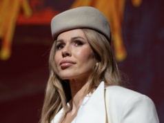 Stylowa Doda na festiwalu filmowym. Cała na biało