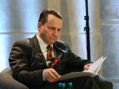 Radosław Sikorski wezwał ambasadora Izraela w Polsce do MSZ