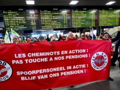 Loty odwołane, ograniczone kursy pociągów. Ogromna akcja strajkowa w Belgii