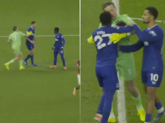 Niewiarygodne! Piłkarz Evertonu zaatakował… własnego kolegę!