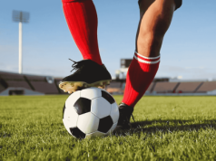 Piotr Nowak widzi chłopców ganiących za piłką, nie widzi futbolizmu