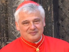 25 listopada 1963 urodził się Konrad Krajewski, polski kardynał diakon