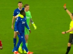 Kuriozalna czerwona kartka w meczu Manchesteru United. Trener zaskoczył wyjaśnieniem