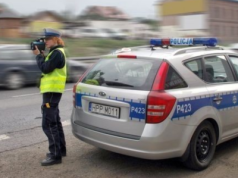 18-latek stracił prawo jazdy za przekroczenie prędkości. Miał je od pół roku