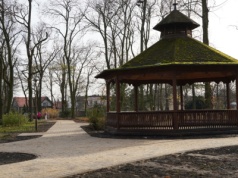 Park w Kole pięknieje z każdym rokiem. Kolejne alejki po remoncie