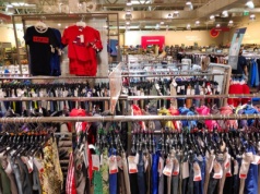 Październikowa sprzedaż detaliczna pozytywnie zaskoczyła. Konsument wciąż wydaje pieniądze