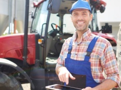 ARiMR kończy nabory. Rolnicy ruszyli po dotacje 2025