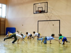 Dziecko uczy się świetnie, średnią zaniża mu WF. 