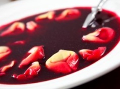 Wrzucam do barszczu dla podbicia smaku. Bliscy mówią, że robię najlepszy w całej rodzinie